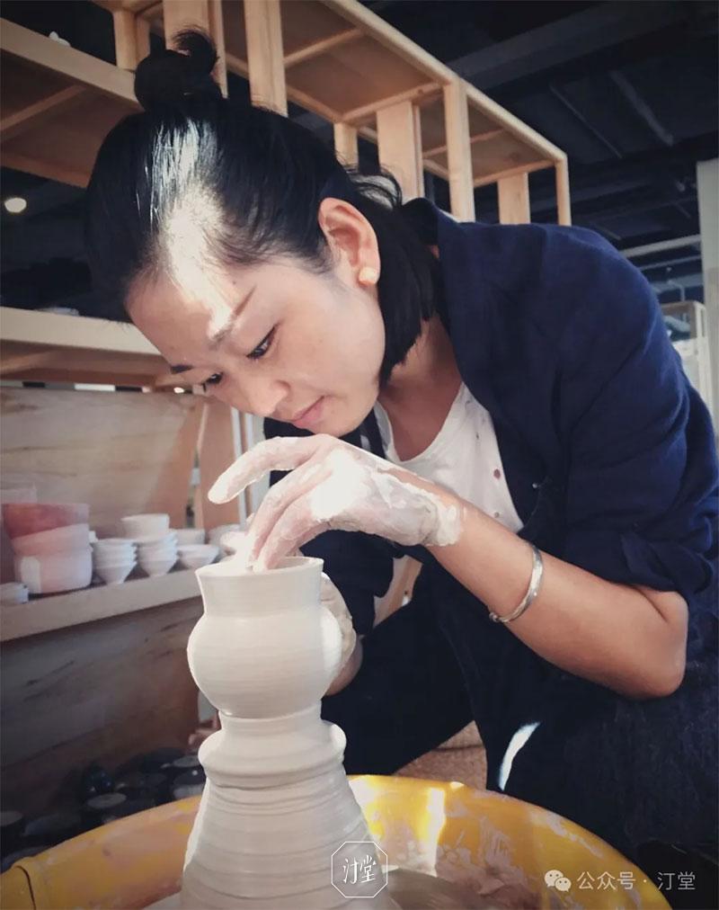 陶得自然：丁敏陶艺个展